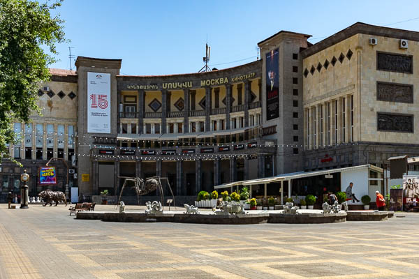 Yerevan, place Aznavour : cinéma Moscou