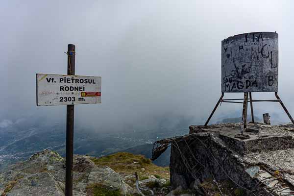 Sommet du mont Pietrosul, 2303 m