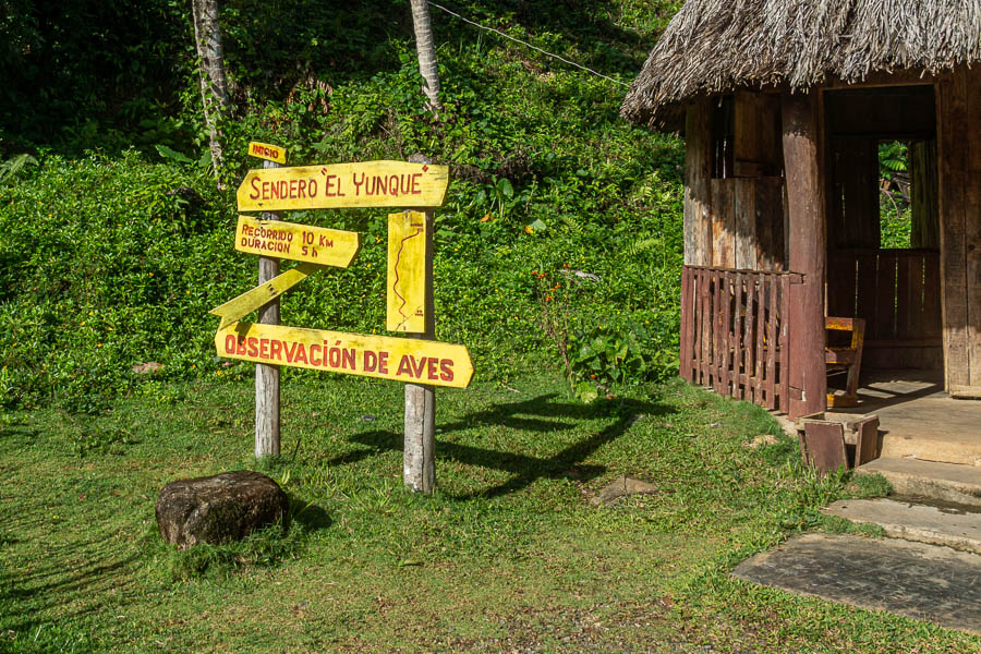Baracoa : départ du sentier du Yunque