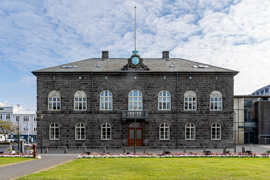 Reykjavik, Austurvöllur : Althing (Parlement)