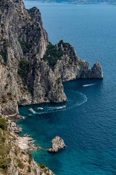 Capri : faraglione di Matermania et punta della Chiavica