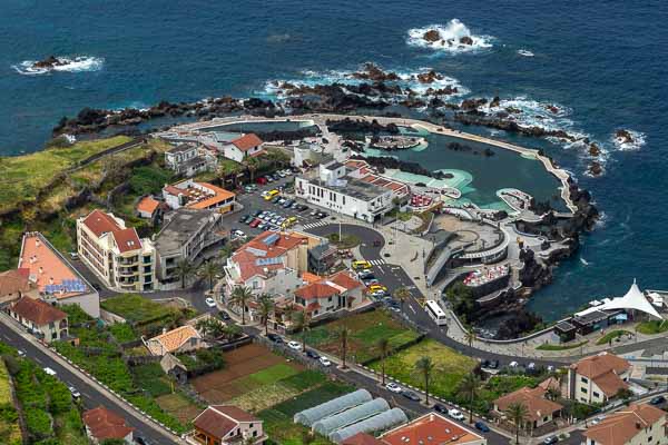 Porto Moniz : piscine d'eau de mer