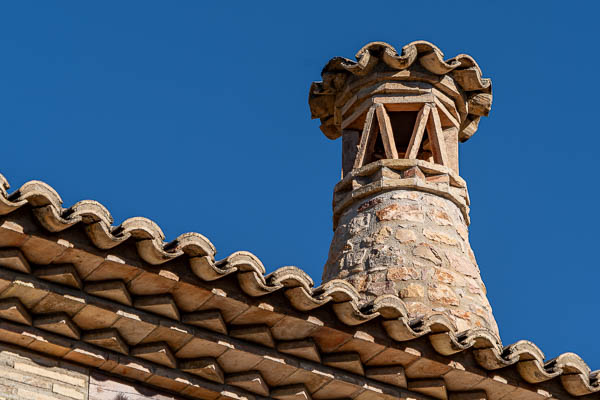 Alquézar : cheminée aragonaise