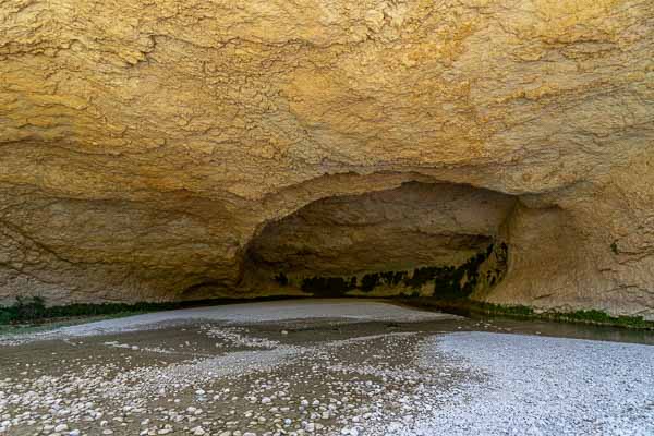 Alquézar : gorges du rio Vero, grotte
