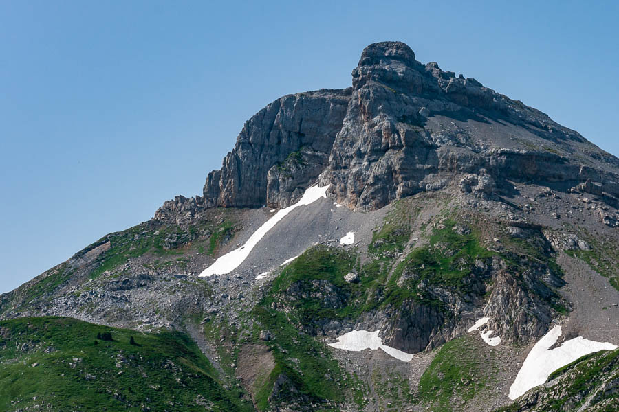 Pic de Countendé, 2338 m, et pic d'Anie, 2504 m