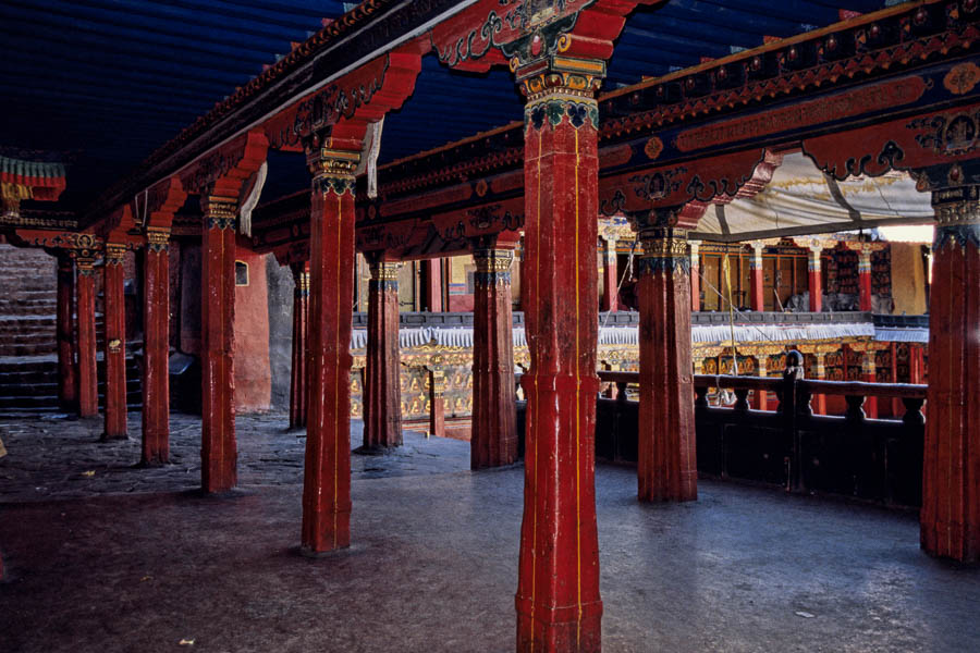 Shigatse : monastère de Tashilhunpo, galerie du grand temple