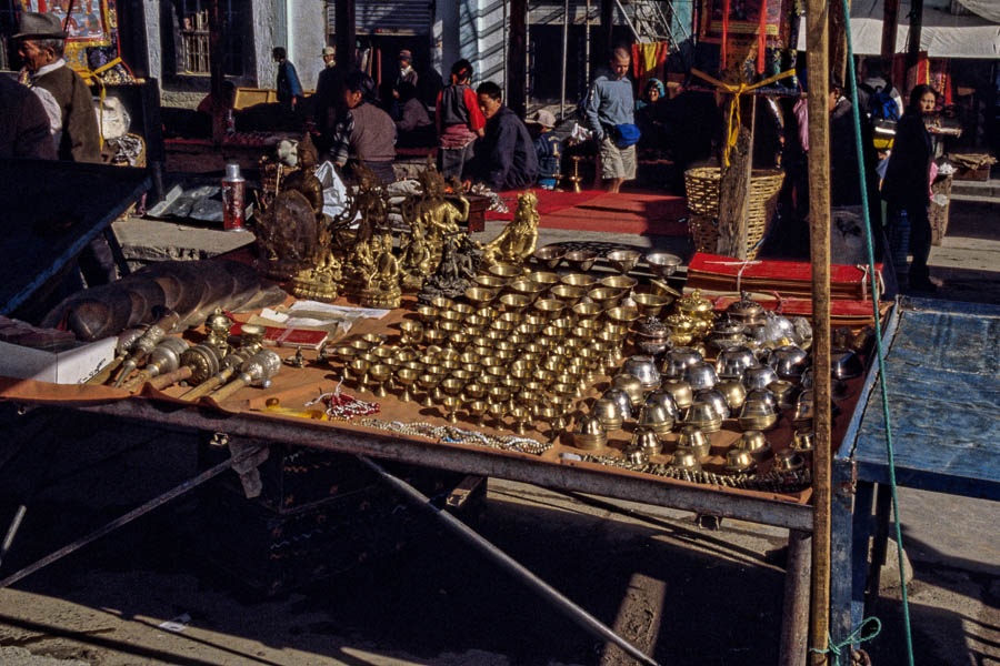 Shigatse : marché, objets de culte