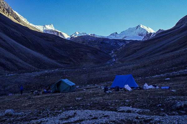 Camp avant le Kagmara La