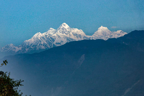 Himal Chuli, 7893 m, et Manaslu, 8163 m, depuis Chisopani