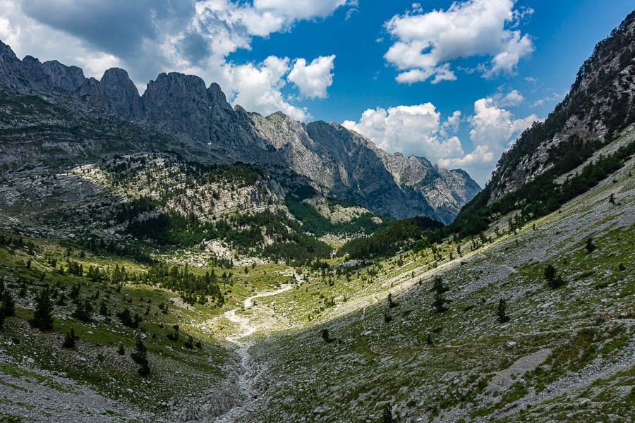 Vallée vers le nord