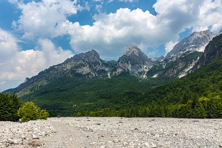 Valbona : maja Ismet Sali Bruçaj