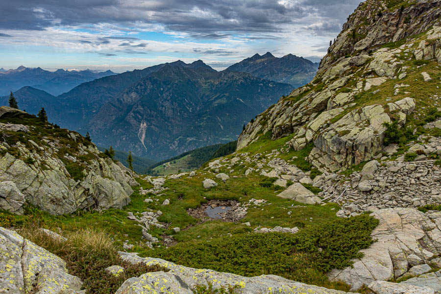 Vue vers la vallée du Lys