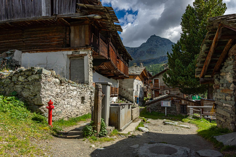Cunéaz, 2057 m