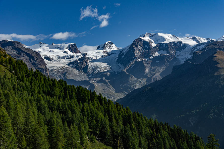 Massif du mont Rose : Breithornzwillinge, Roccia Nera, Pollux, Castor depuis l'alpage Nannaz inférieur
