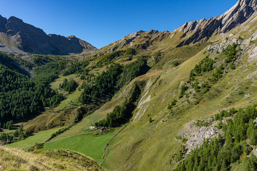 Haut de la vallée, col Serena