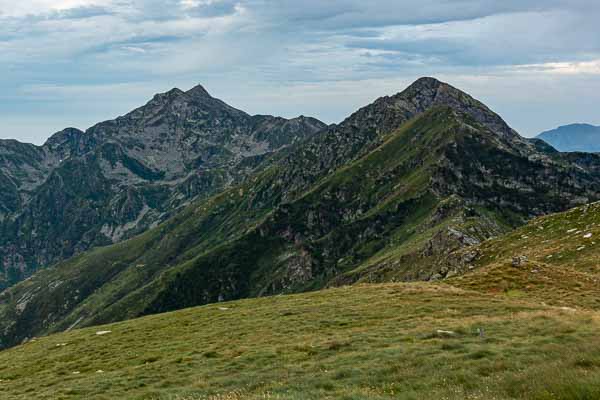 Colma di Mombarone, 2371 m, et mont Bechit, 2320 m, depuis le refuge Coda