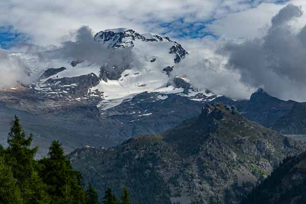 Massif du mont Rose : pyramide Vincent, 4215 m