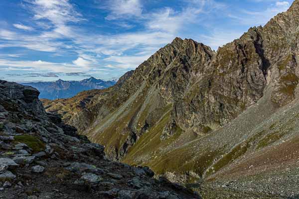 Col Terray : vue sud, pointe des Montagnaya, 3049 m