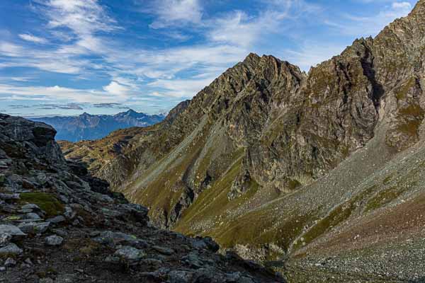 Col Terray : vue sud, pointe des Montagnaya, 3049 m