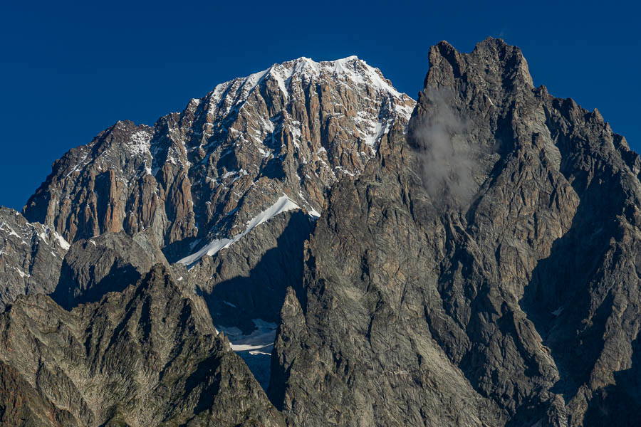 Aiguille Noire de Peuterey et mont Blanc