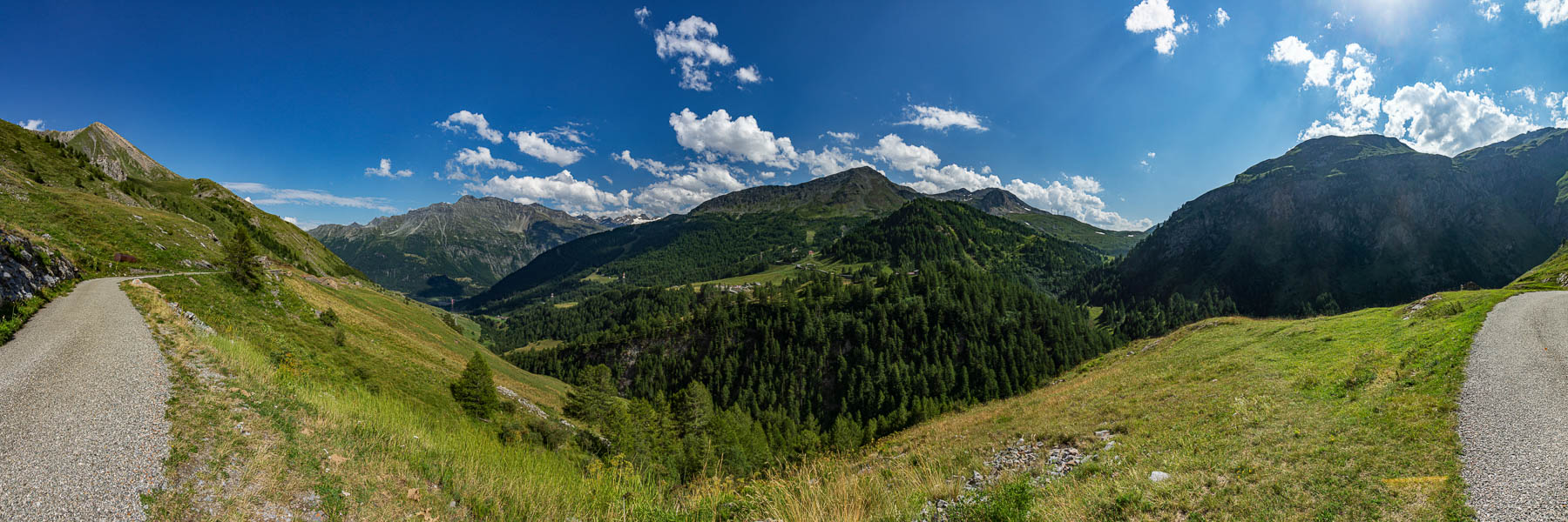 La Thuile et col du Petit-Saint-Bernard