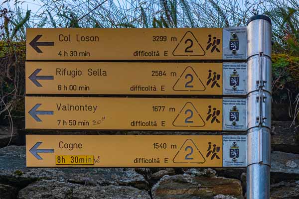 Plus que 1650 m pour le col et 6 h pour le refuge.
