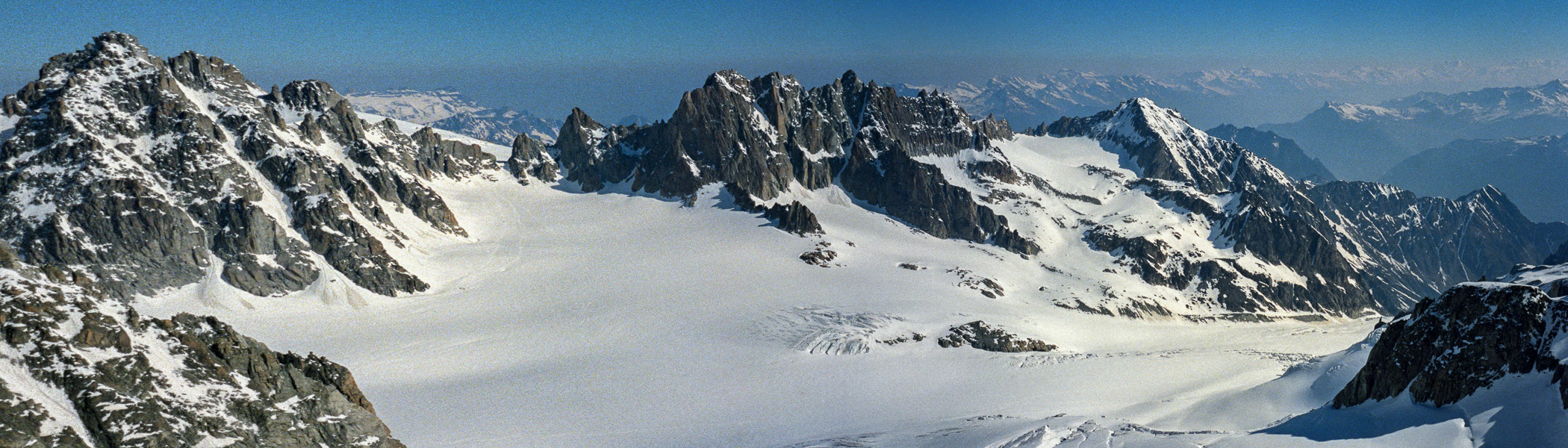 Grande Fourche, fenêtre de Saleina, 3267 m, aiguilles Dorées