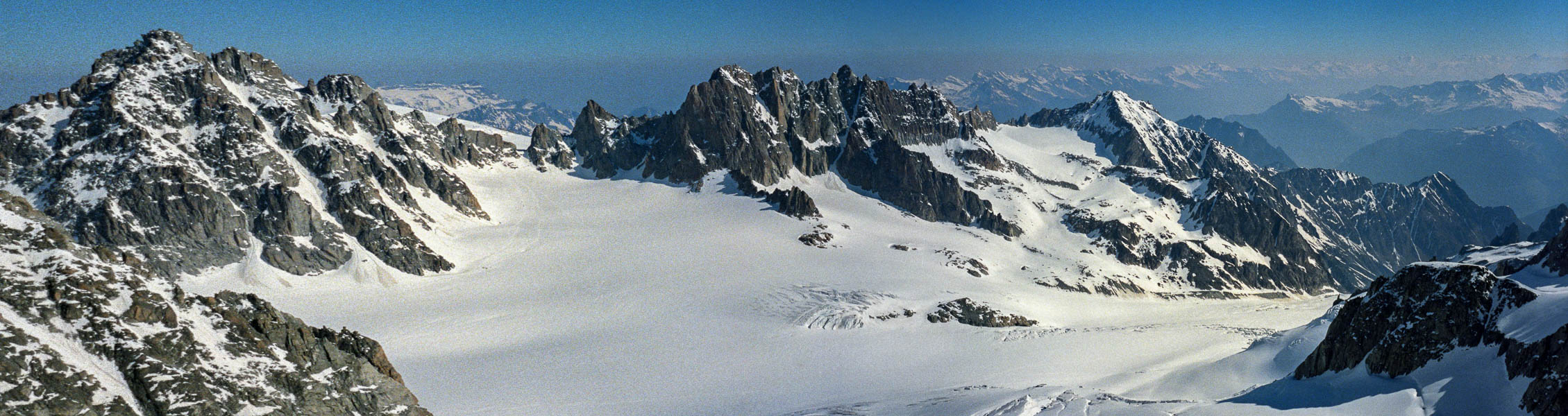 Grande Fourche, fenêtre de Saleina, 3267 m, aiguilles Dorées