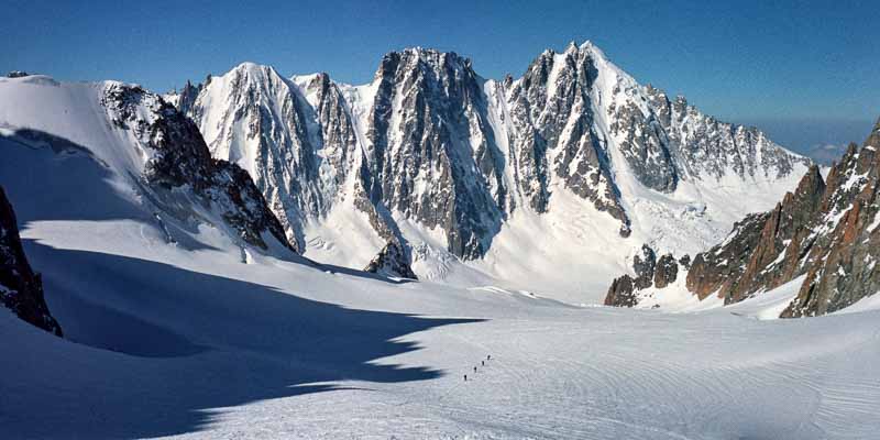 Glacier des Améthystes : Courtes, 3856 m, Droites, 4000 m, et aiguille Verte, 4122 m