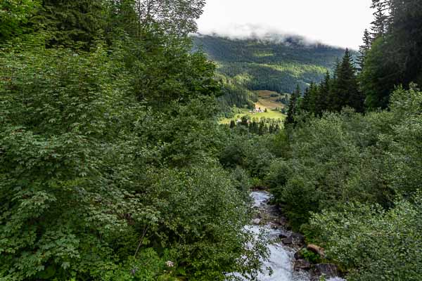 Torrent de la Grande Valloire, hameau de Crêt-Maison-Blanche