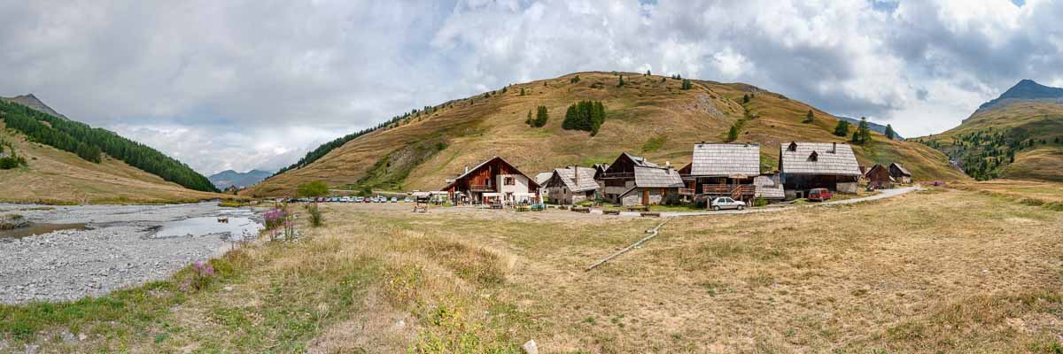 Fonts de Cervières, 2040 m : refuge