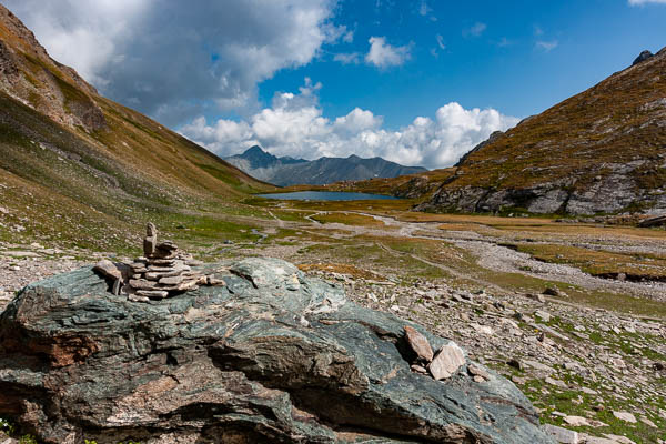 Lac Égorgéou, 2400 m, et tête du Pelvas