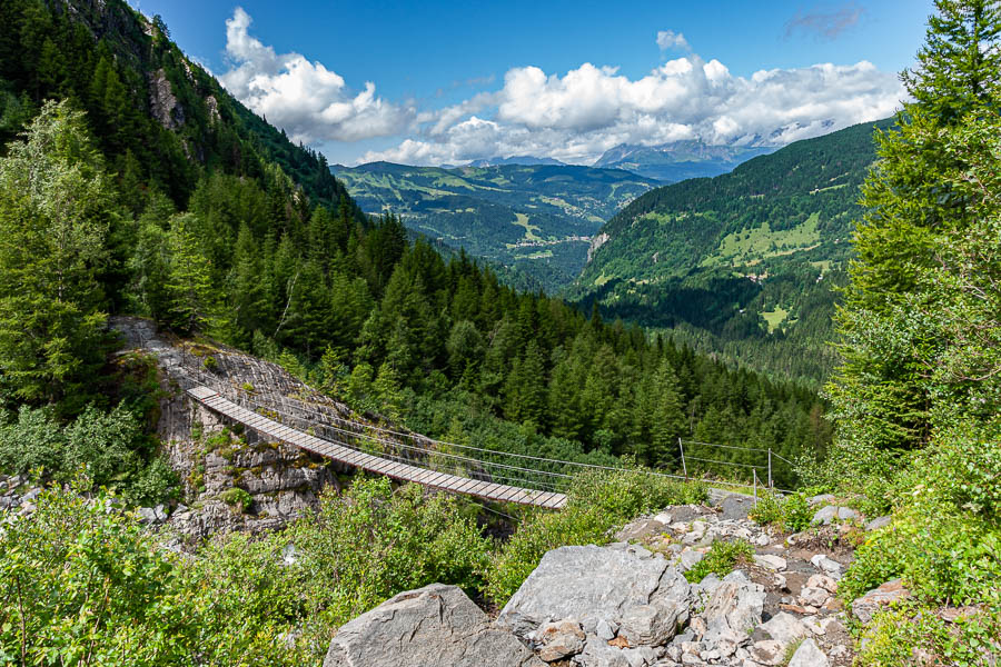 Passerelle du torrent de Bionnassay