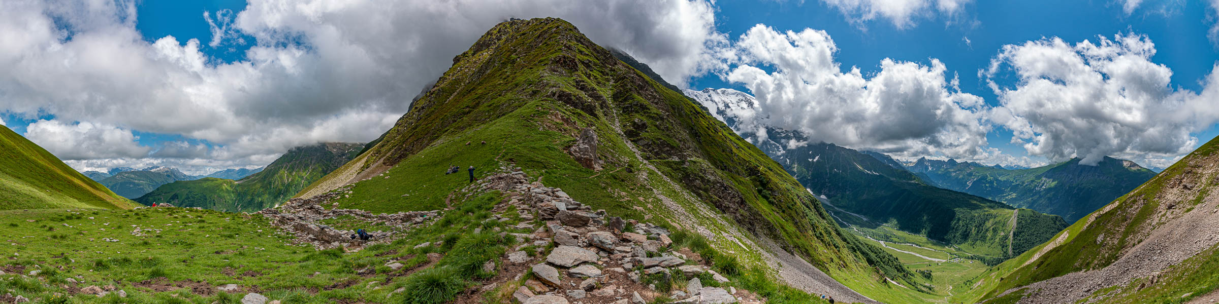 Arrivée au col de Tricot, 2120 m