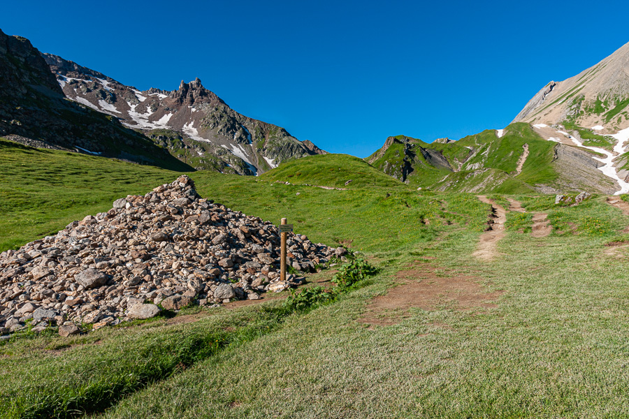 Tumulus avant le col du Bonhomme, 2043 m