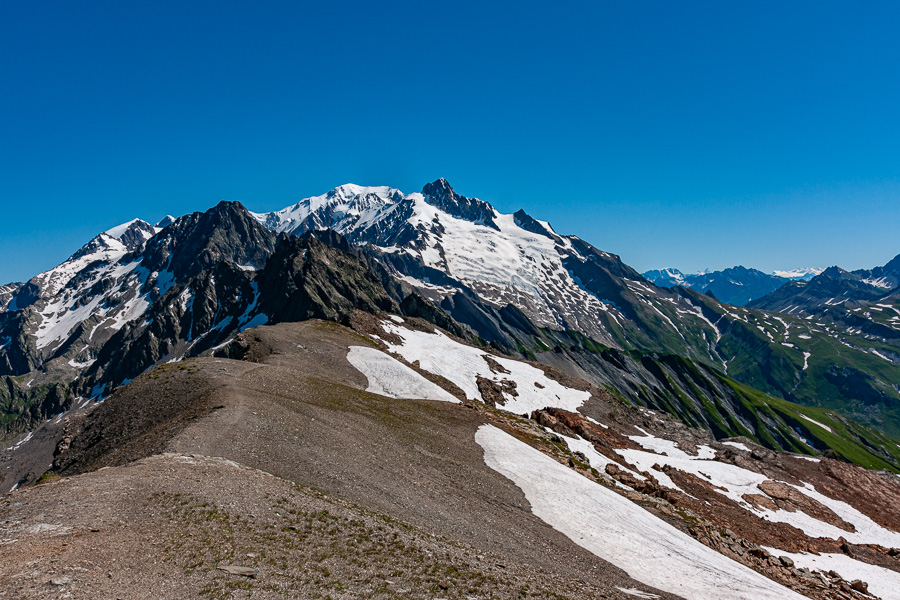 Tête Nord des Fours : aiguille des Glaciers, 3816 m, et mont Blanc