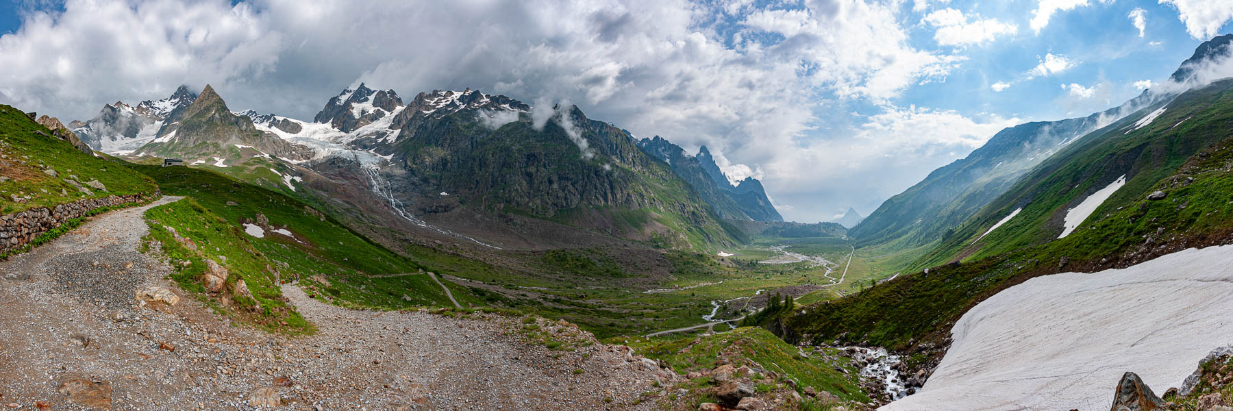 Refuge Elisabetta, glacier de la Lée Blanche et lac Combal