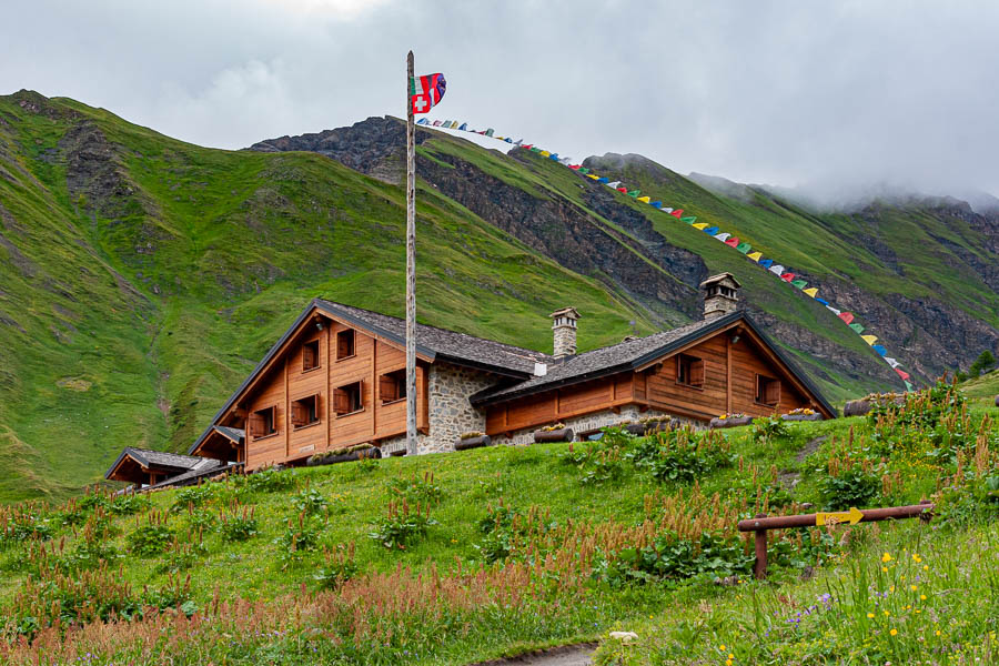 Refuge Bonatti, 2025 m