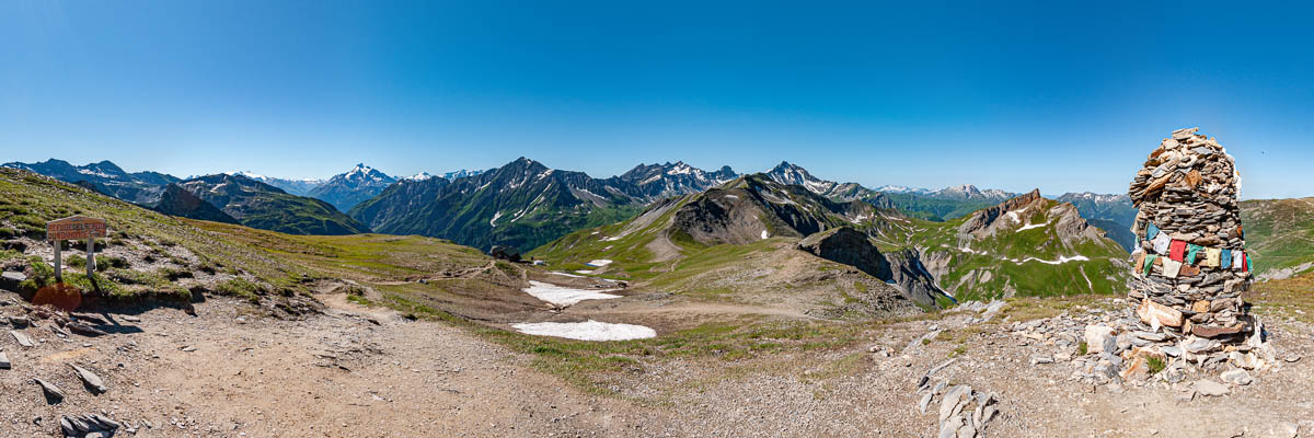 Panorama du col de la Croix-du-Bonhomme, 2443 m
