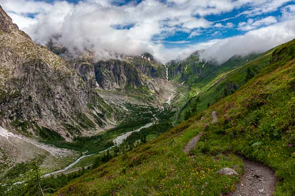 Haut du val Ferret et couloir du Petit Col Ferret