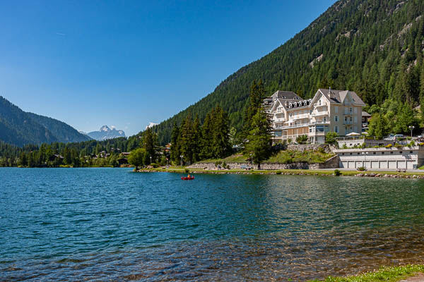 Lac de Champex, 1466 m, et tour Salière