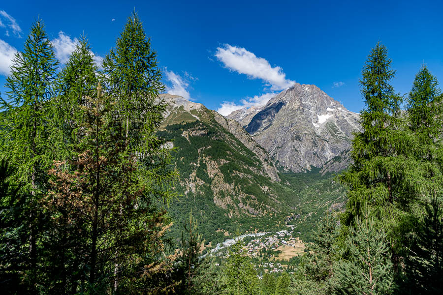Les Claux, vallée d'Ailefroide, mont Pelvoux