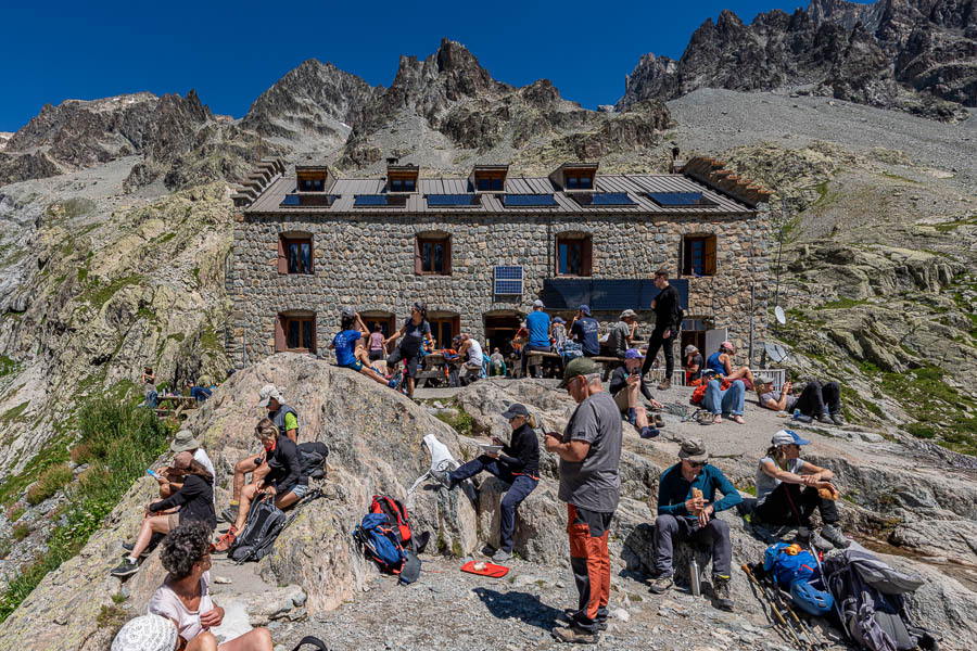 Refuge du Glacier Blanc, 2542 m