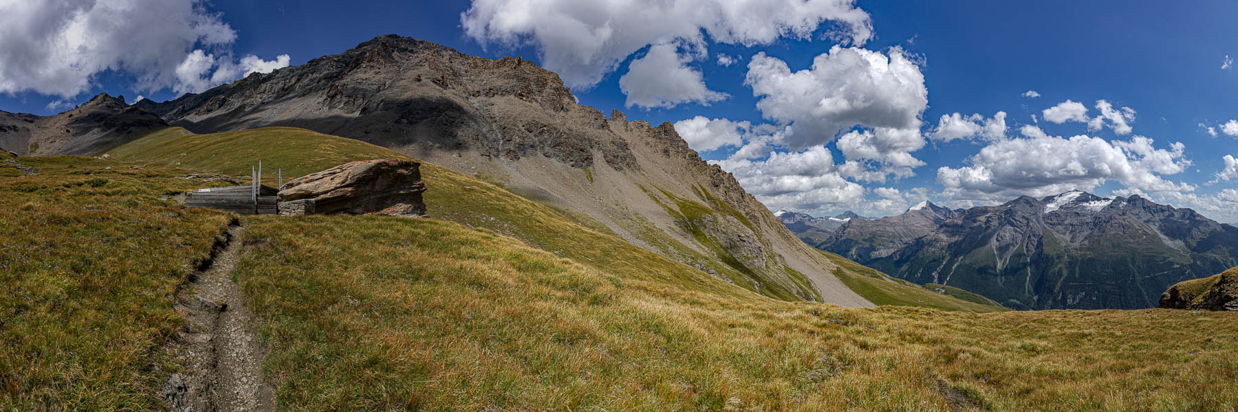 Pierre aux pieds, 2750 m