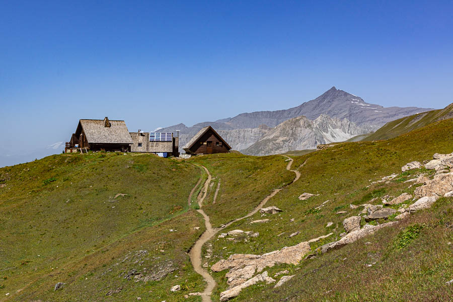 Refuge du Fond des Fours