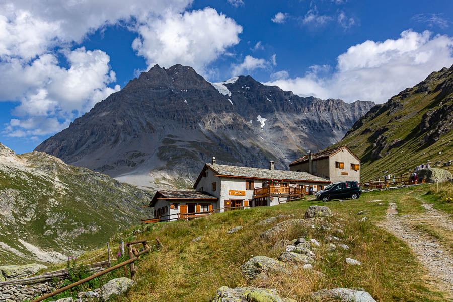 Refuge d'Entre Deux Eaux