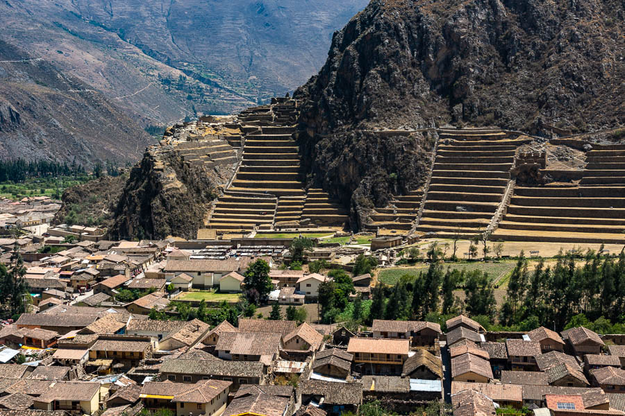 Ollantaytambo depuis un grenier : citadelle