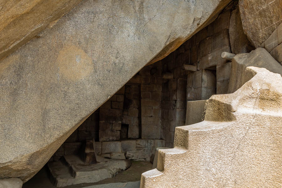 Machu Picchu : temple du soleil