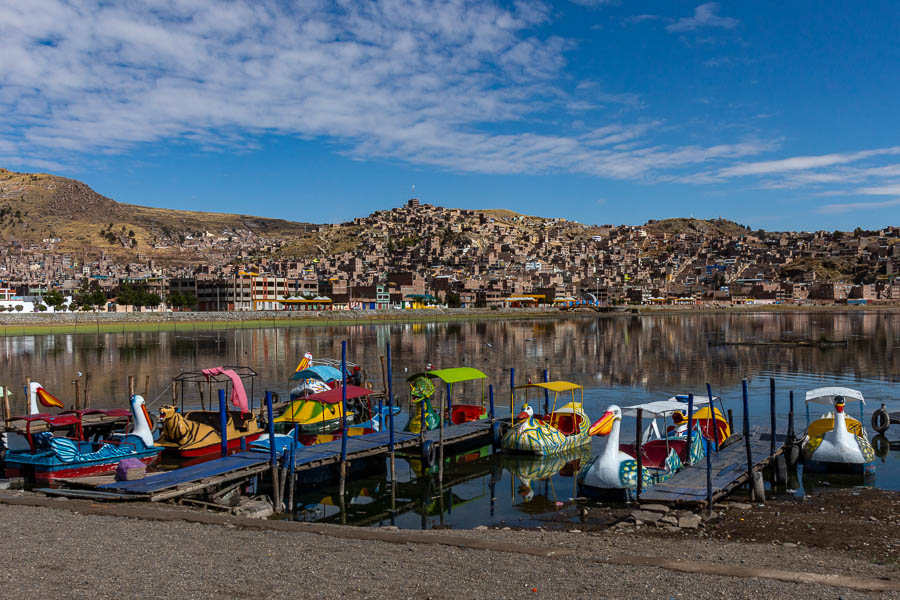 Puno : barques fantaisistes