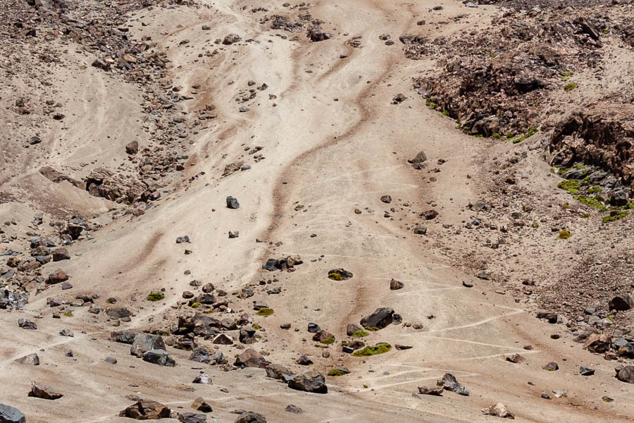 Pente de cendres et traces de descente